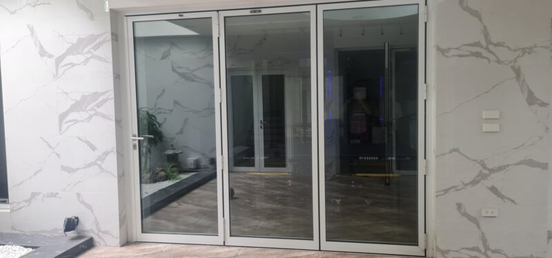 NHÔM KÍNH MINH LONG