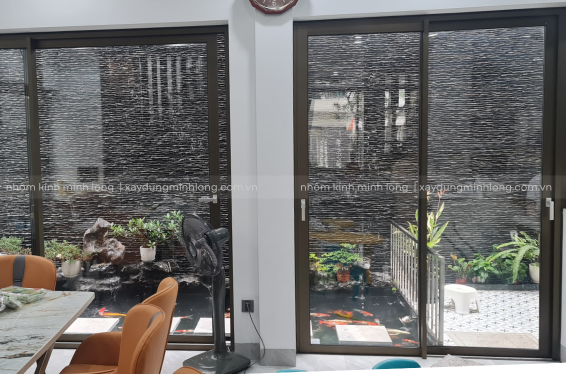 NHÔM KÍNH MINH LONG