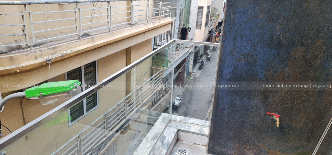 CÔNG TRÌNH NHÔM KÍNH MINH LONG
