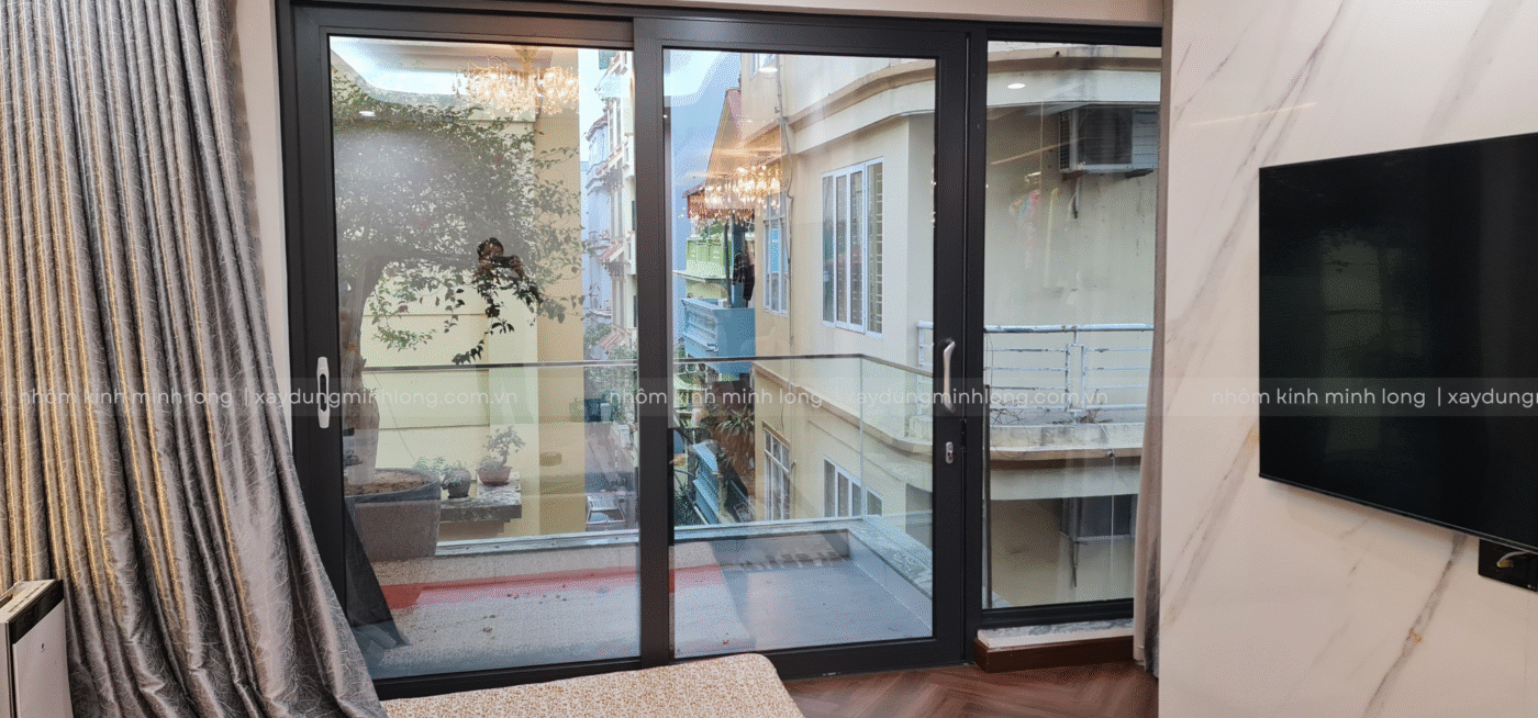 CÔNG TRÌNH NHÔM KÍNH MINH LONG