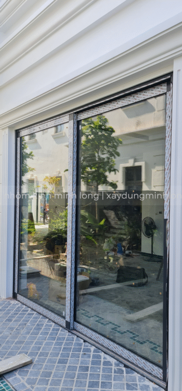 NHÔM KÍNH MINH LONG