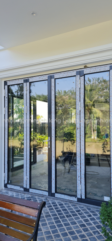 NHÔM KÍNH MINH LONG